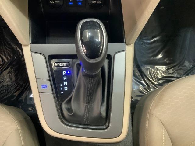 Used 2019 Hyundai Elantra SE FWD image 15