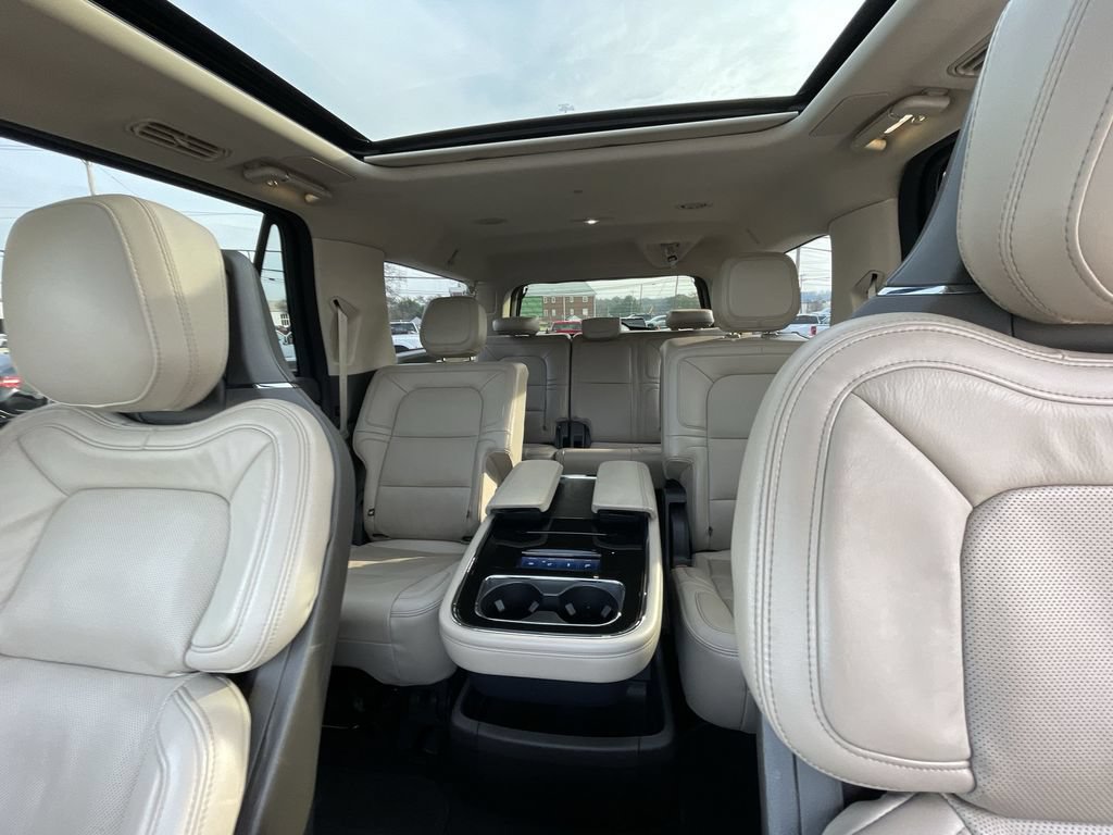 Used 2024 Lincoln Navigator L Reserve AWD/4WD image 21