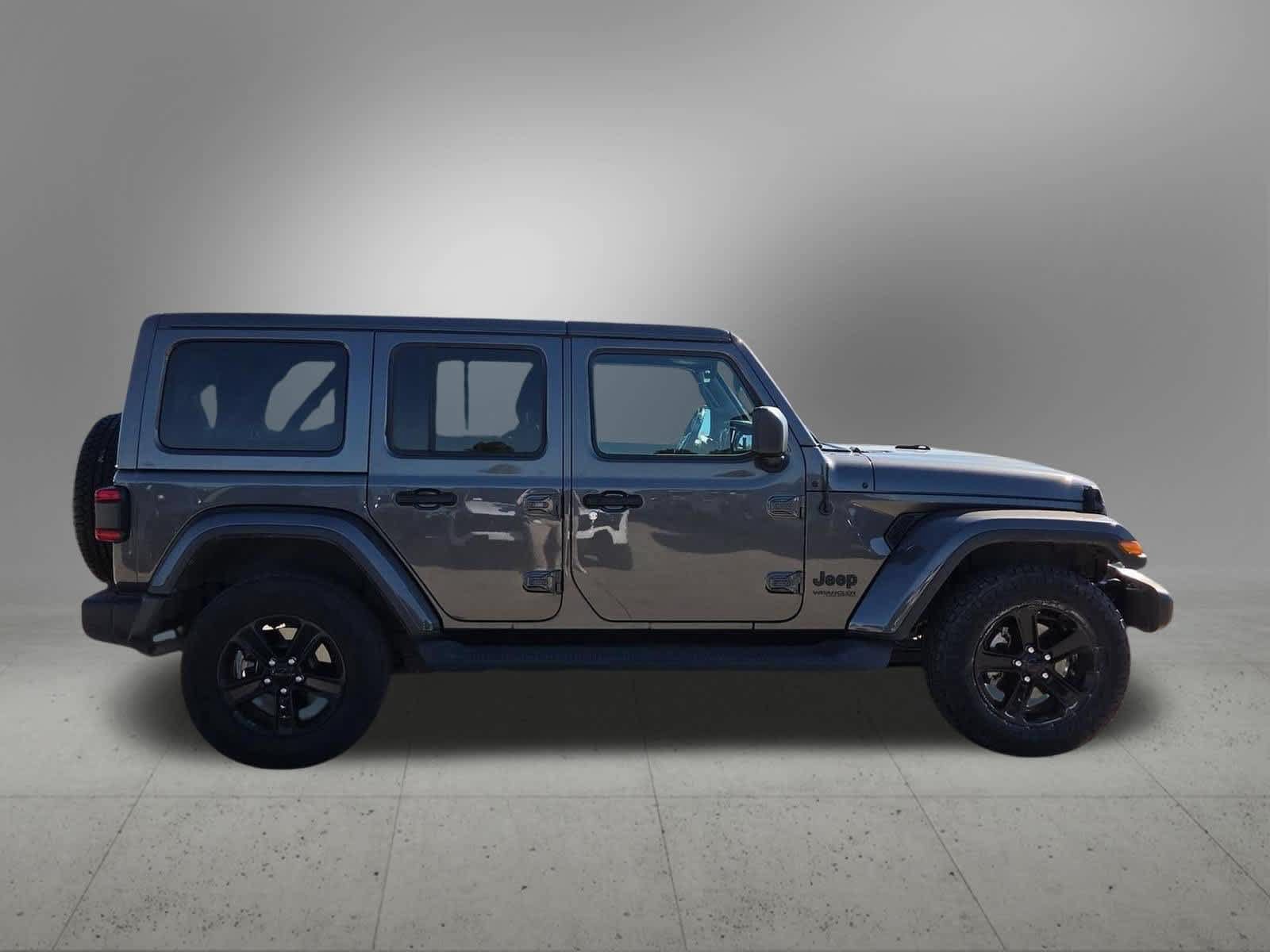 Used 2021 Jeep Wrangler Unlimited Sahara AWD/4WD image 7