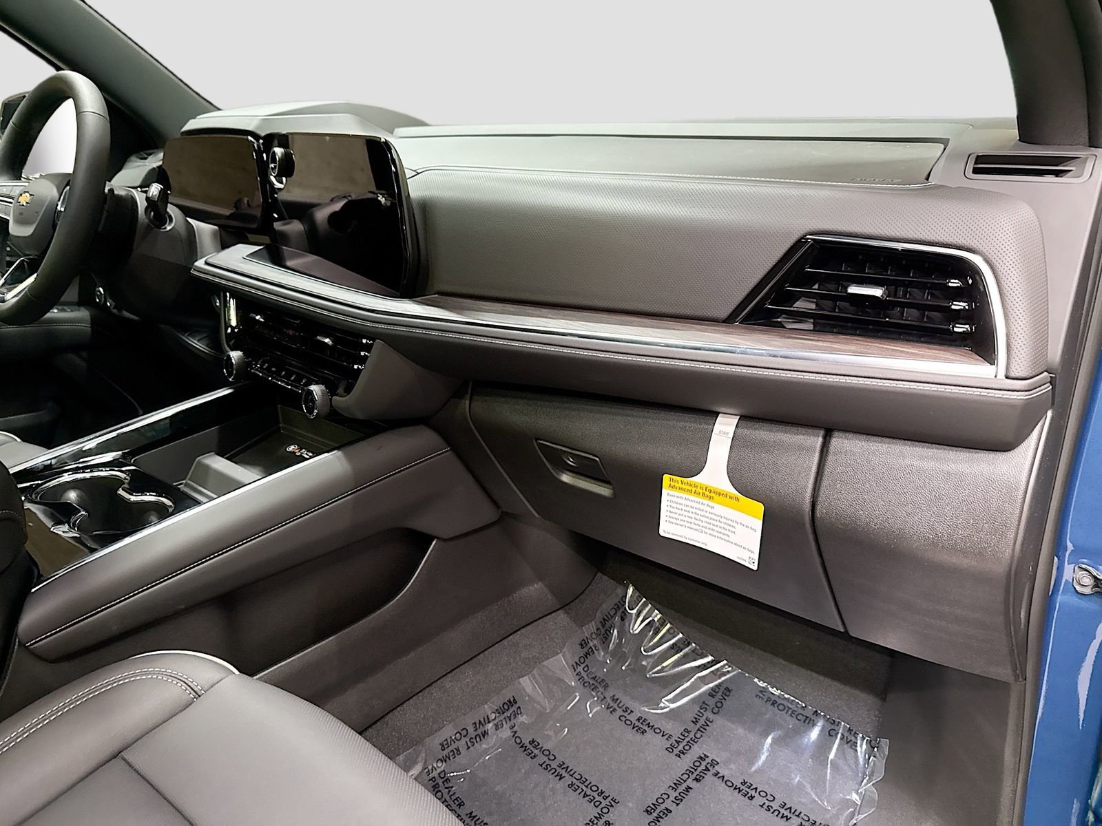 New 2026 Chevrolet Suburban Premier image 38