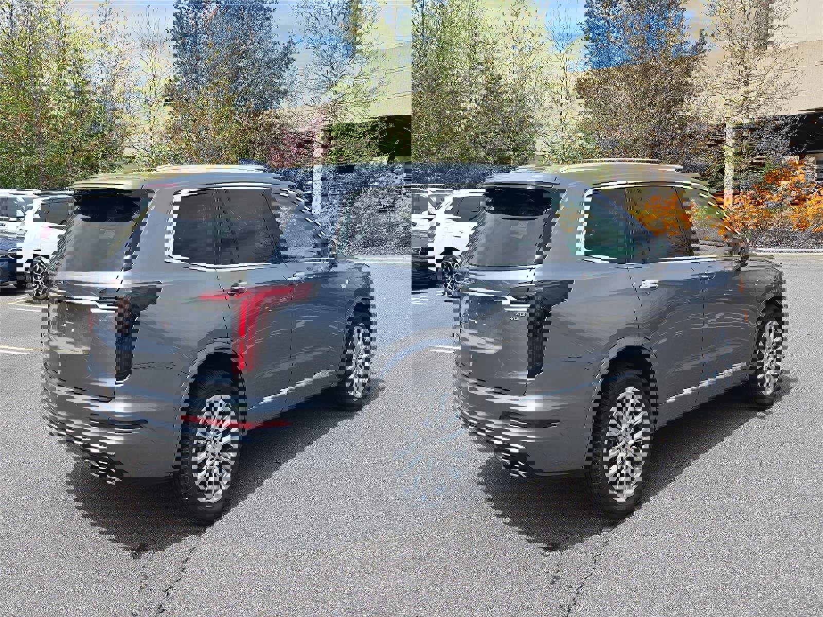 Used 2020 Cadillac XT6 Premium Luxury image 3