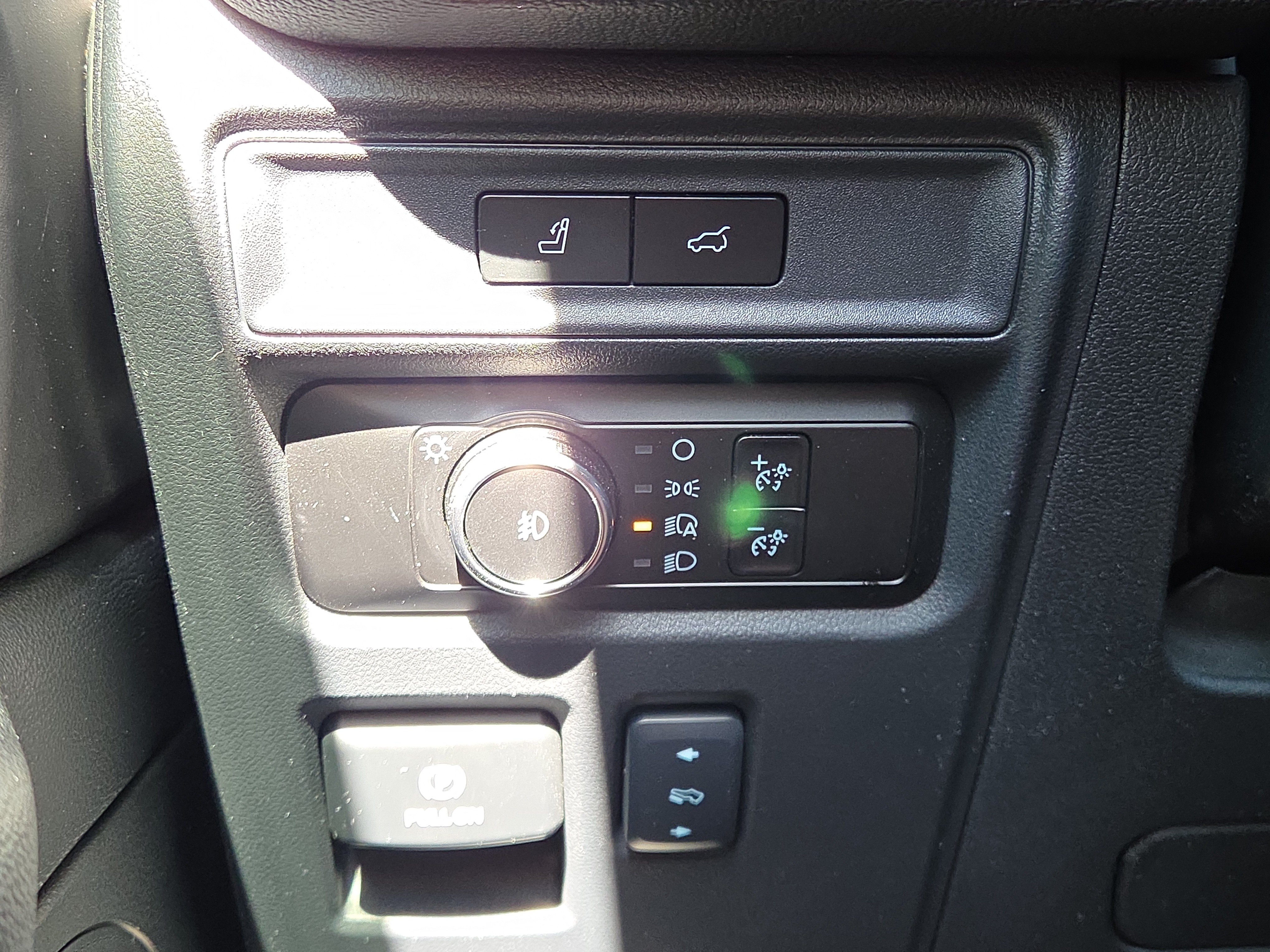 Used 2024 Ford Expedition Limited AWD/4WD image 28