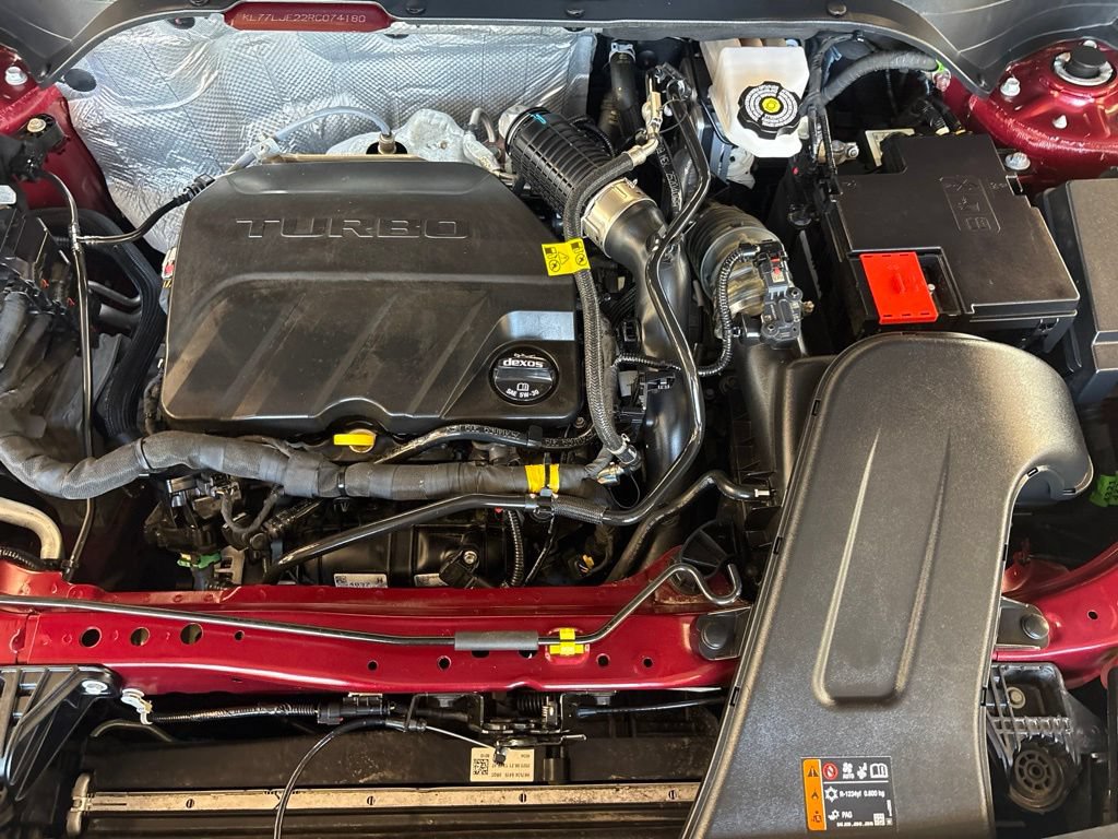 Used 2024 Chevrolet Trax RS FWD image 16