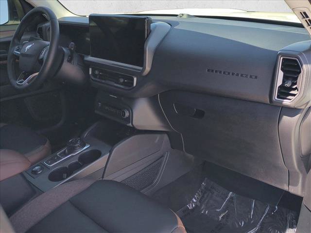 Certified 2025 Ford Bronco Sport Outer Banks w/ Outer Banks Tech Package+ AWD/4WD image 23