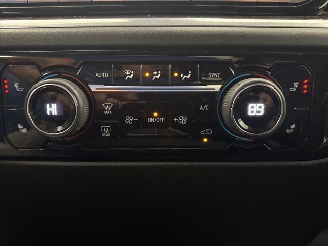 Used 2022 Chevrolet Silverado 1500 RST AWD/4WD image 20