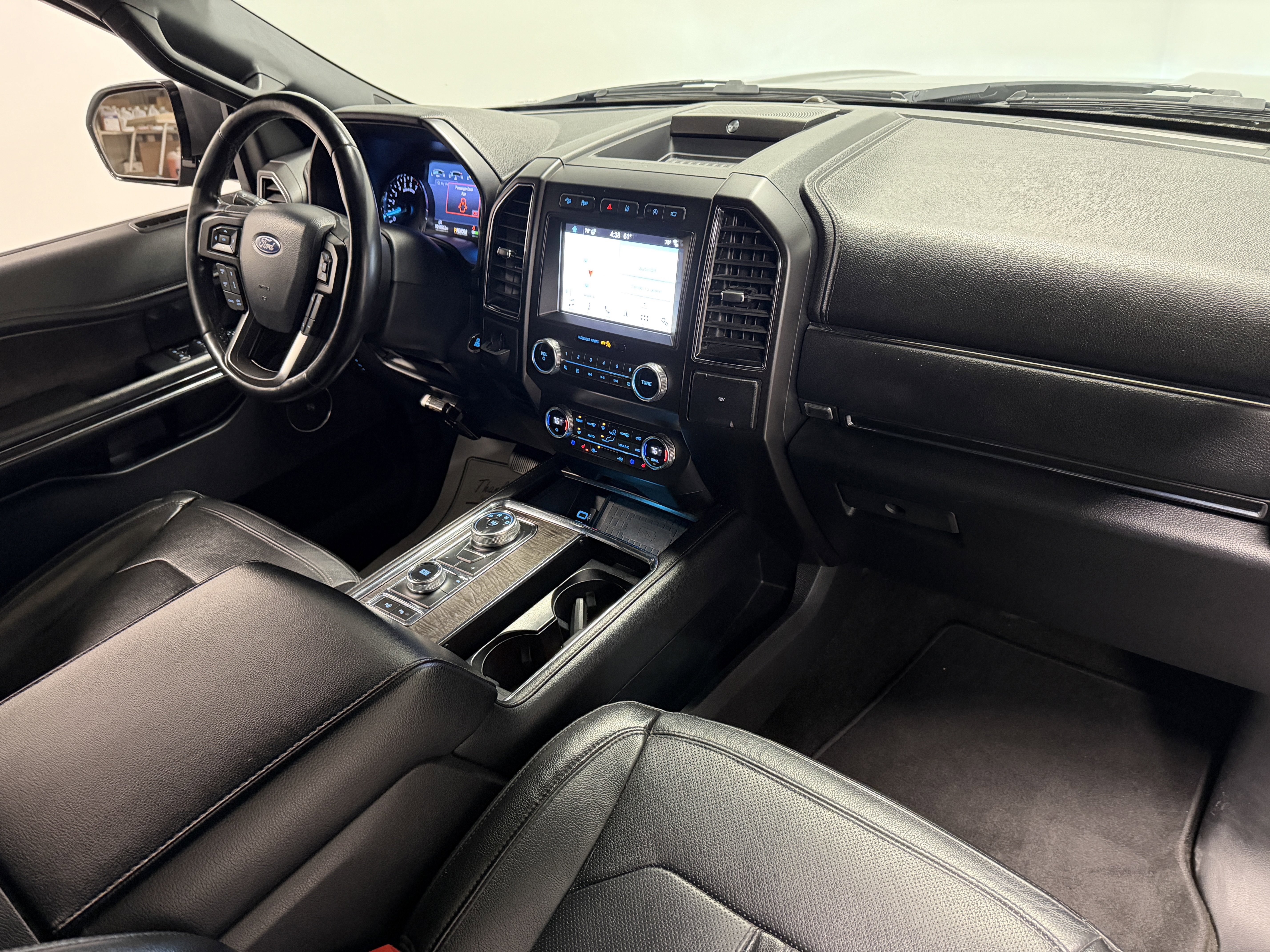Used 2019 Ford Expedition Limited w/ Equipment Group 302A image 21