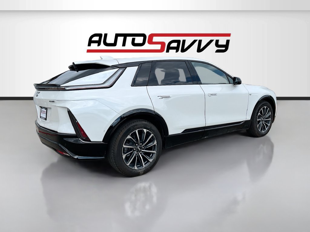 Used 2025 Cadillac Lyriq Sport RWD image 7