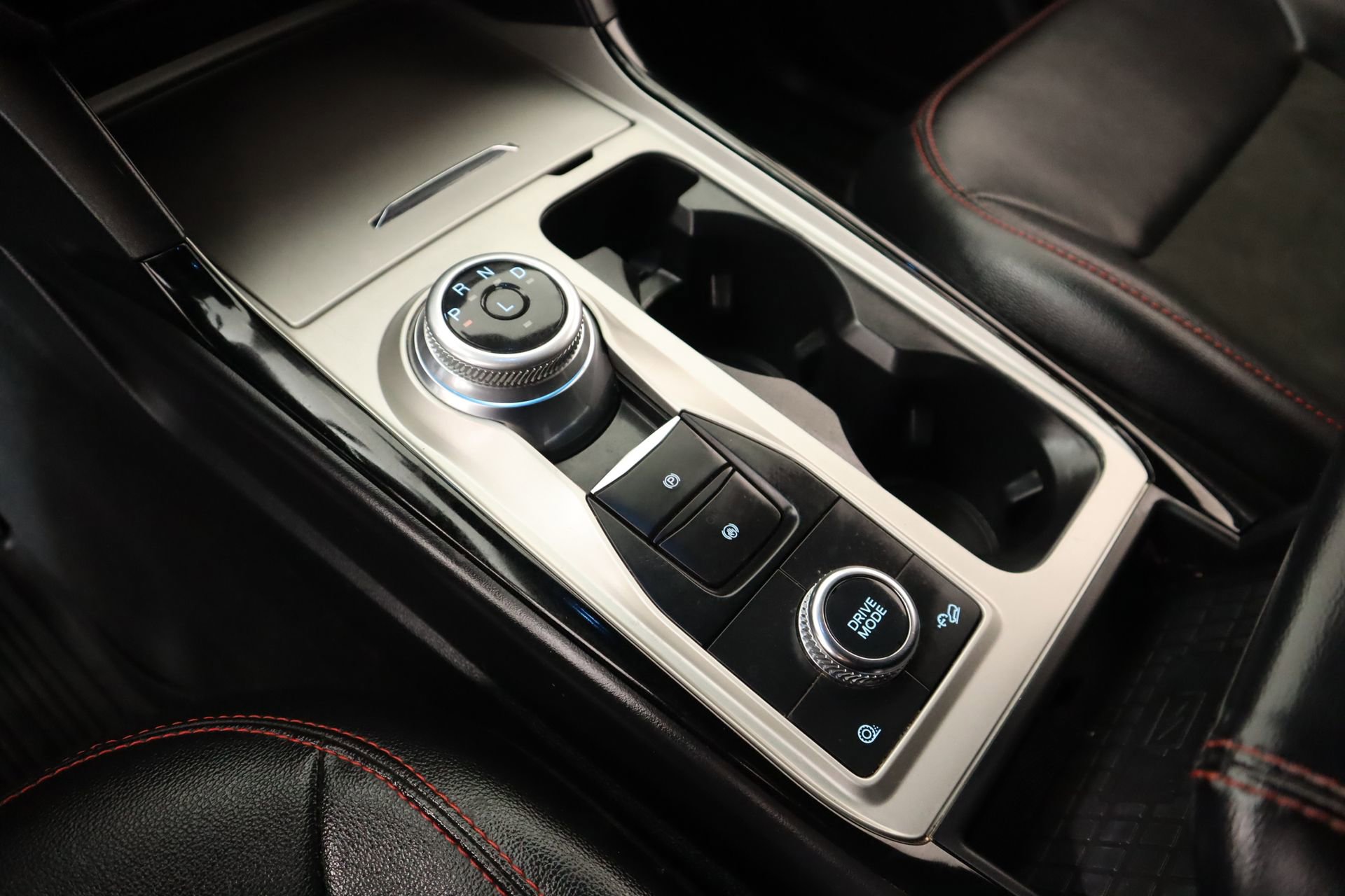 Used 2022 Ford Explorer ST-Line AWD/4WD image 9