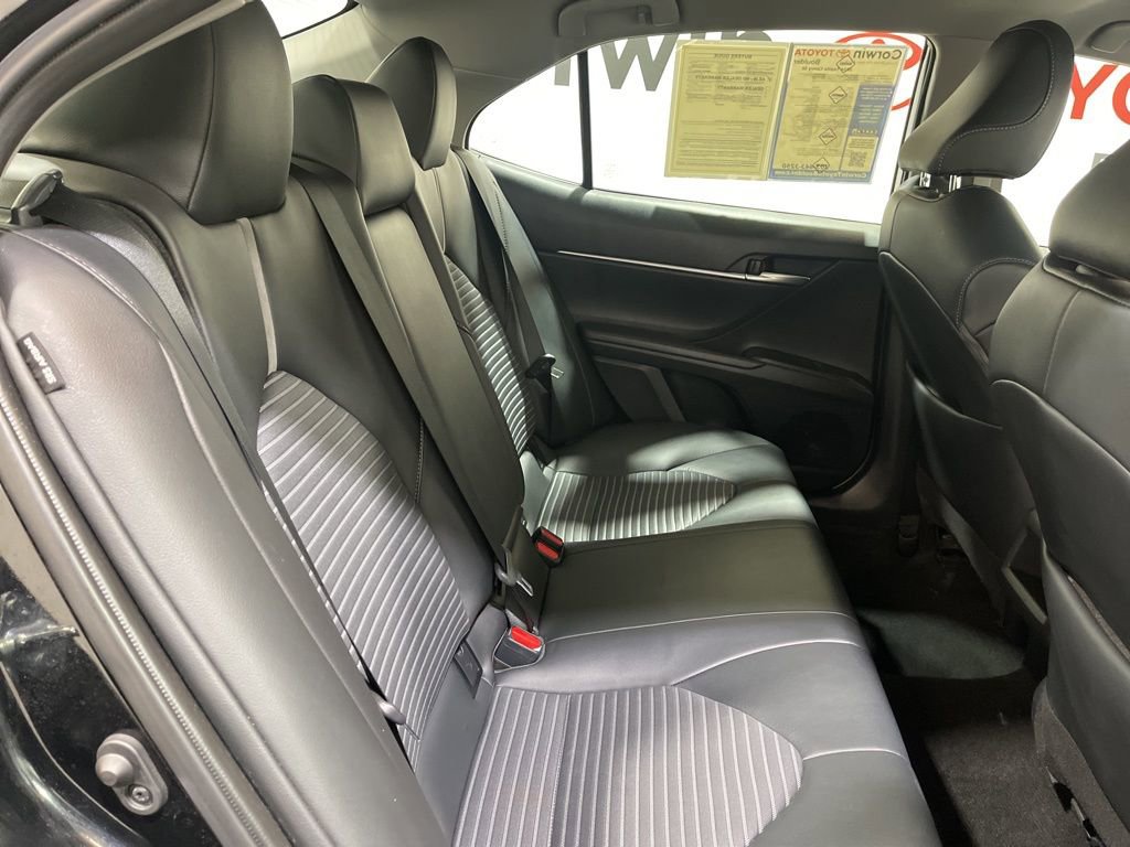 Used 2024 Toyota Camry SE image 14