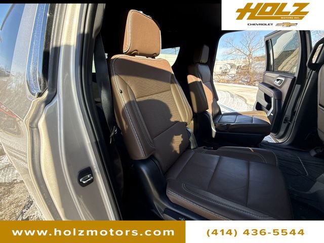 Certified 2023 Chevrolet Suburban High Country w/ Premium Package image 27