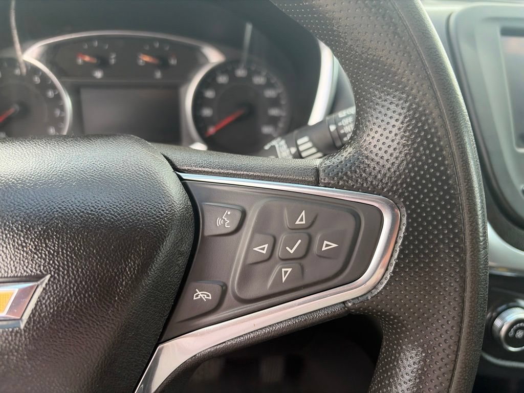 Used 2020 Chevrolet Equinox LT FWD image 23
