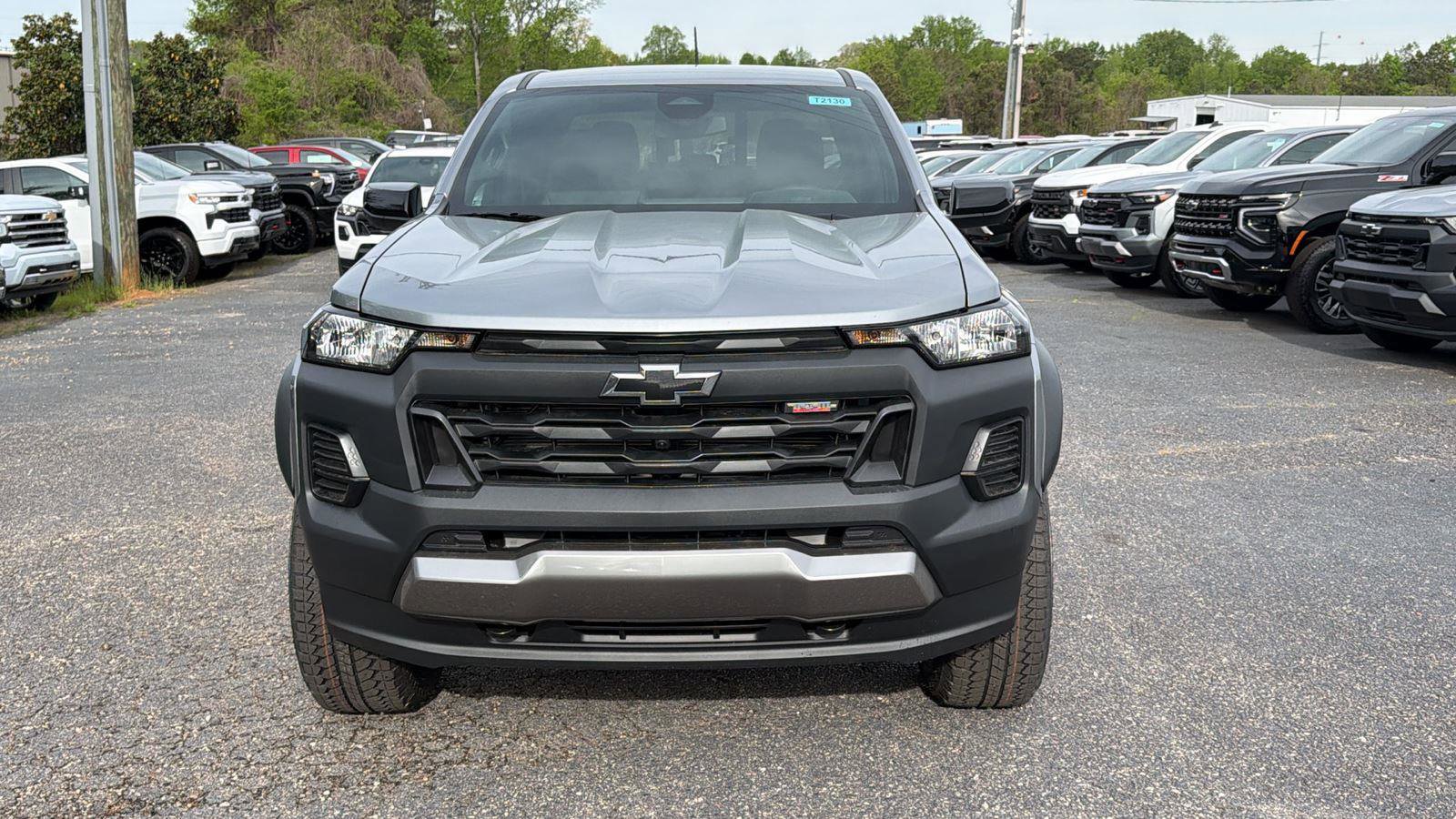 Used 2026 Chevrolet Colorado Trail Boss AWD/4WD image 2