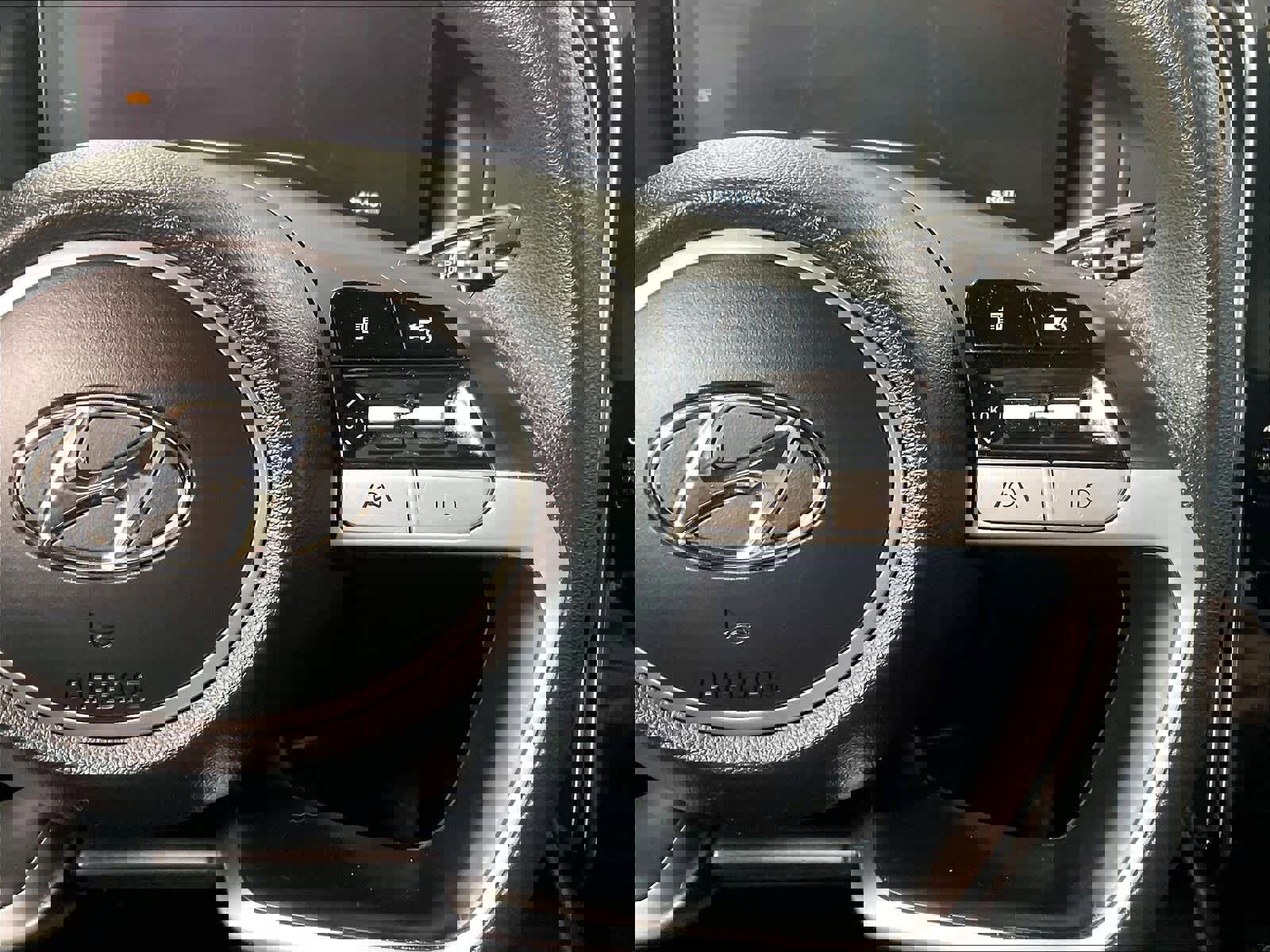 Used 2023 Hyundai Santa Cruz SEL w/ Activity Package image 24