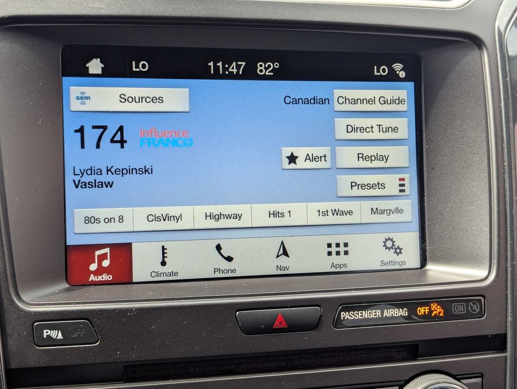 Used 2018 Ford Explorer XLT w/ Equipment Group 202A FWD image 17