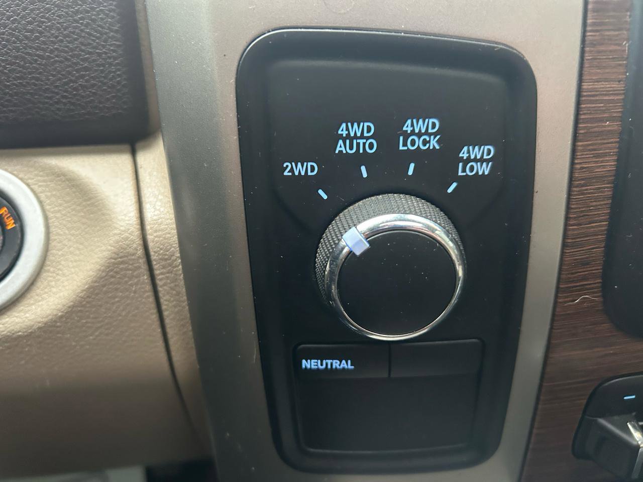 Used 2013 RAM 1500 Laramie w/ Convenience Group AWD/4WD image 25