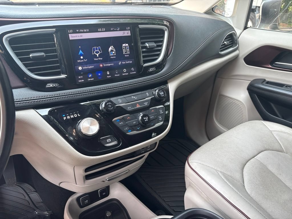 Used 2020 Chrysler Pacifica Limited FWD image 20
