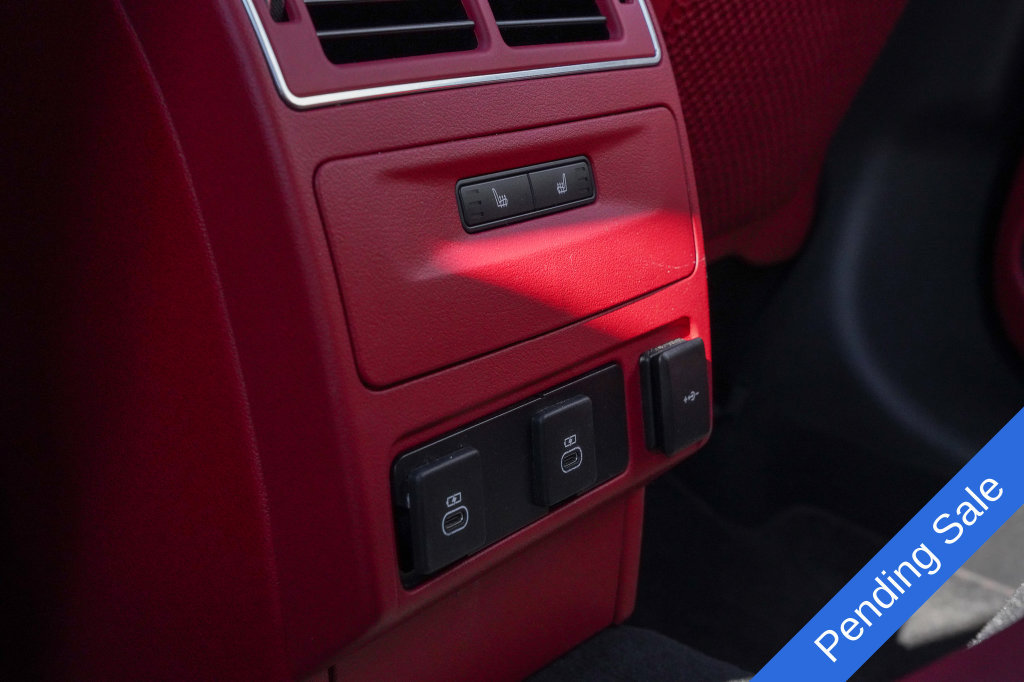 Used 2022 Jaguar F-PACE SVR AWD/4WD image 30