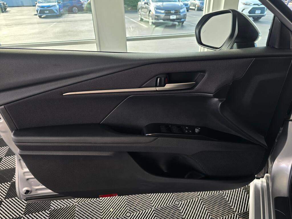 Used 2026 Toyota Camry LE image 19