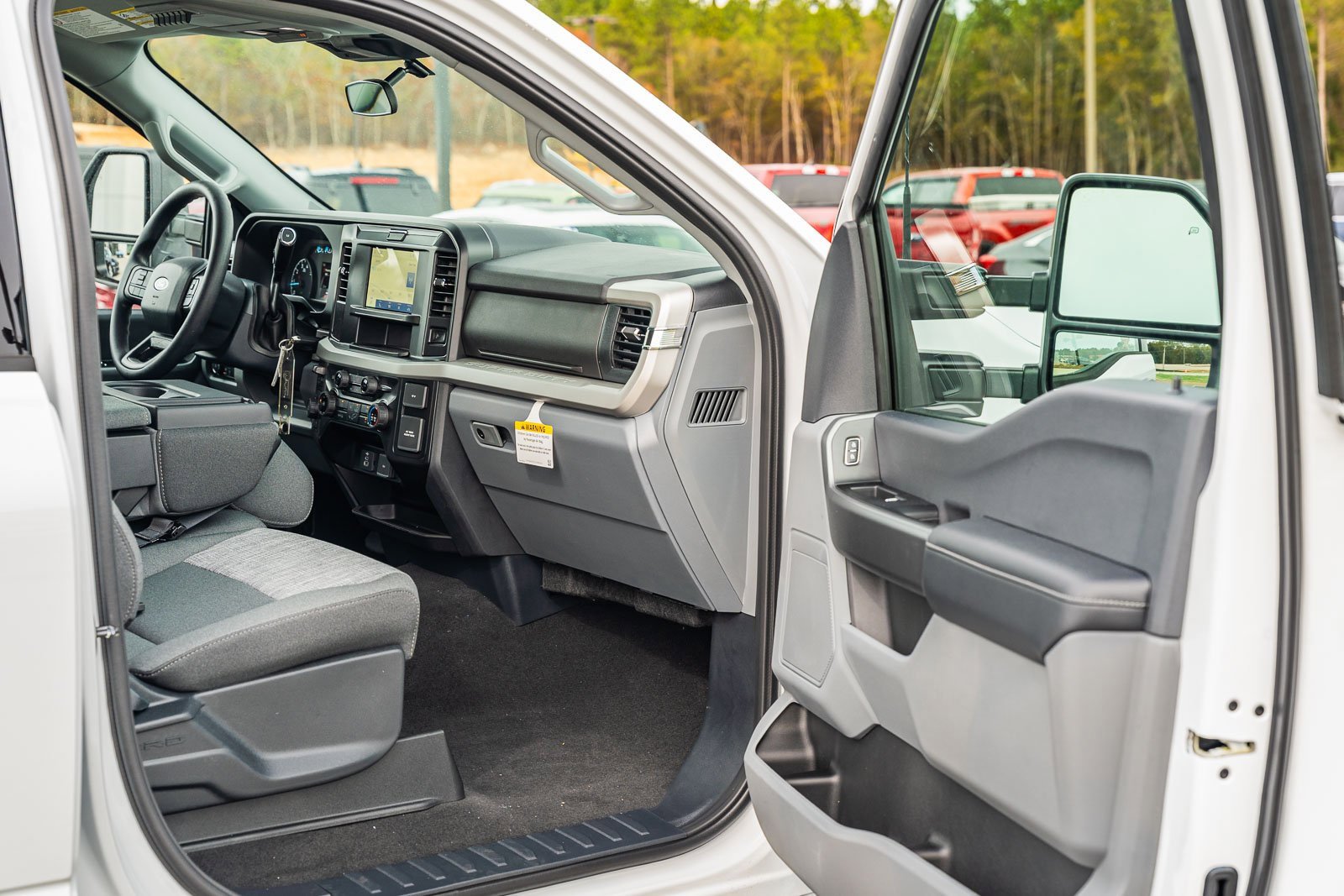 New 2026 Ford F350 XLT w/ FX4 Off-Road Package image 7