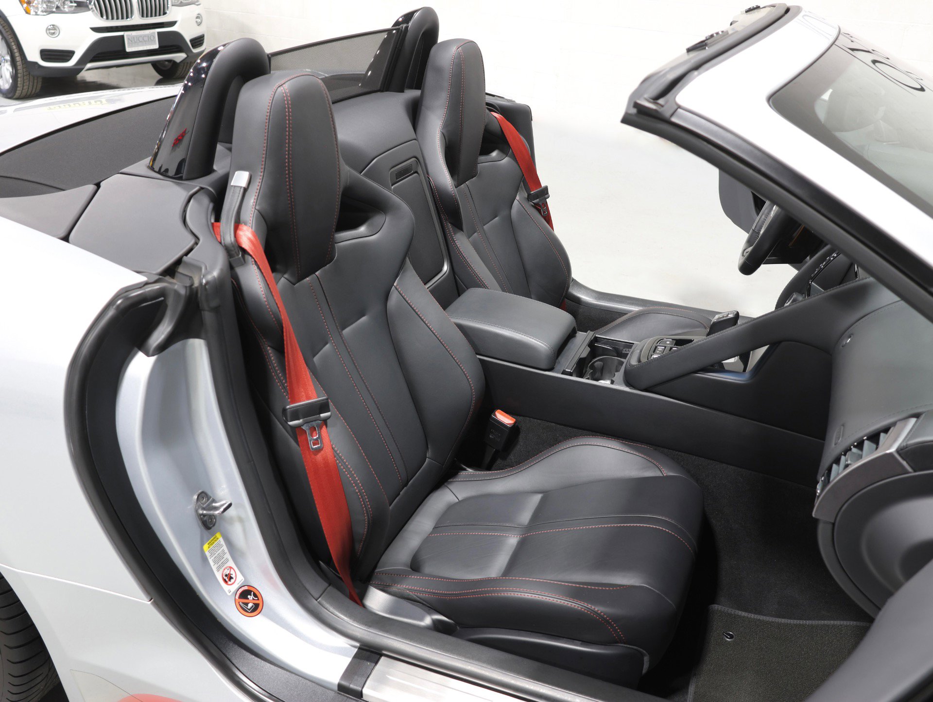 Used 2014 Jaguar F-TYPE S image 4