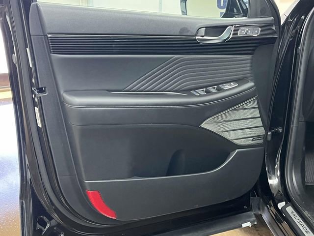Used 2024 Hyundai Palisade Calligraphy image 17