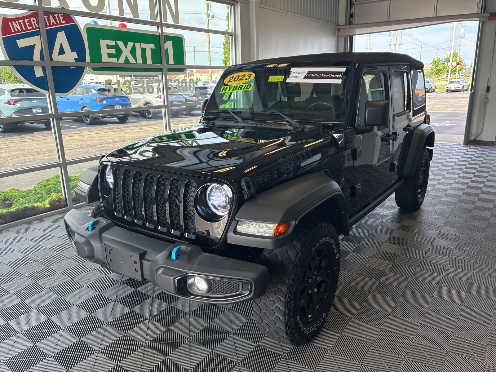 Used 2023 Jeep Wrangler Unlimited w/ Cold Weather Group AWD/4WD image 3