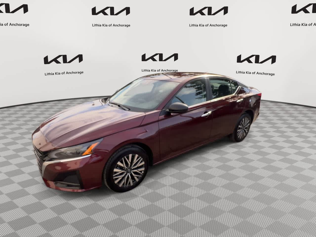 Used 2025 Nissan Altima 2.5 SV AWD/4WD image 4