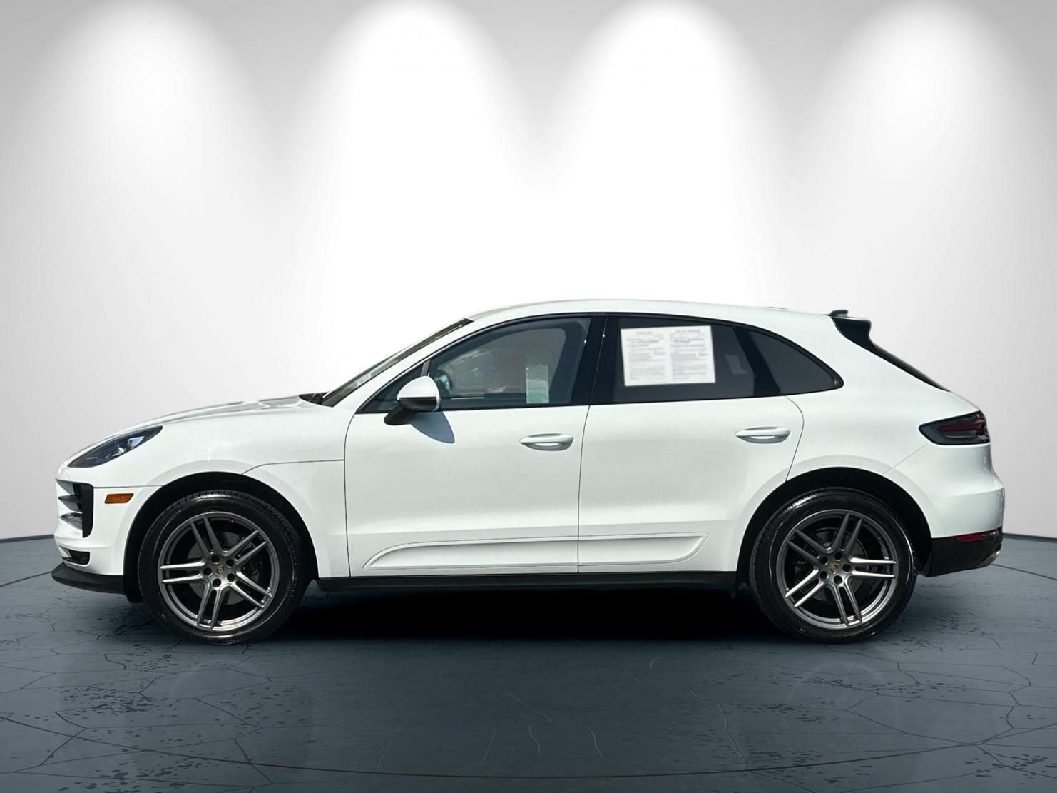 Used 2019 Porsche Macan AWD/4WD image 7