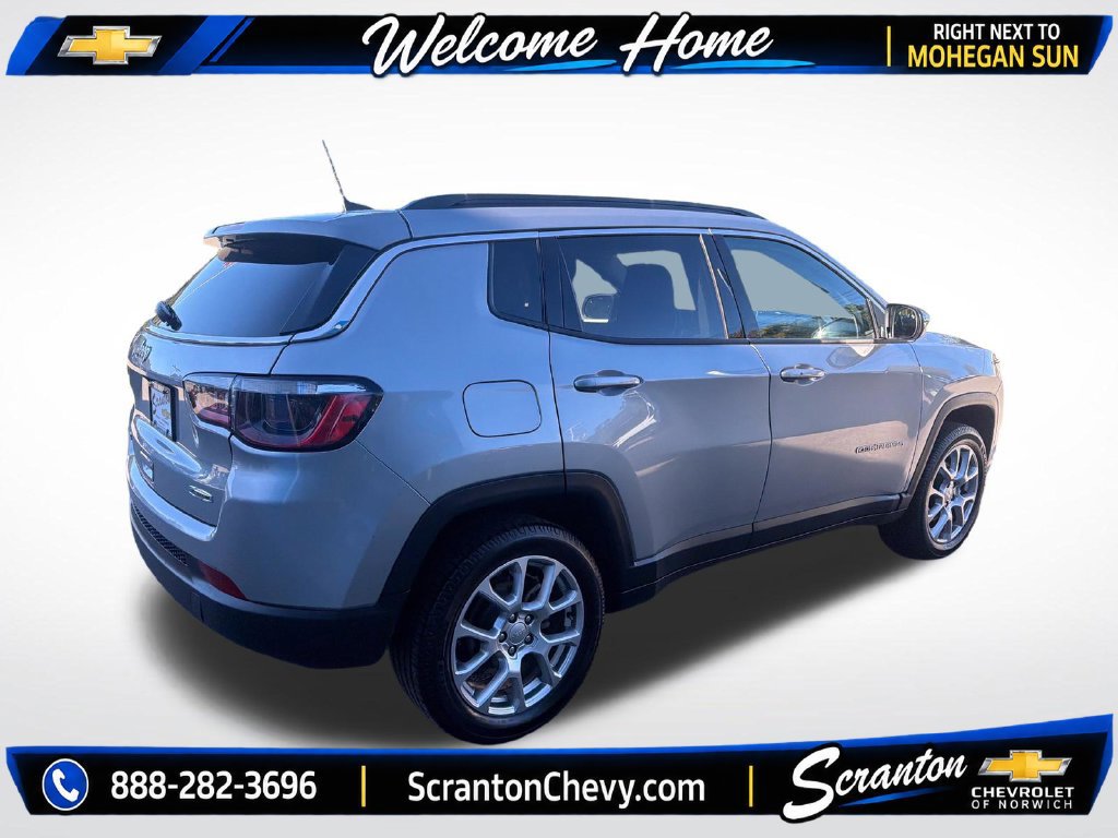 Used 2022 Jeep Compass Latitude AWD/4WD image 5
