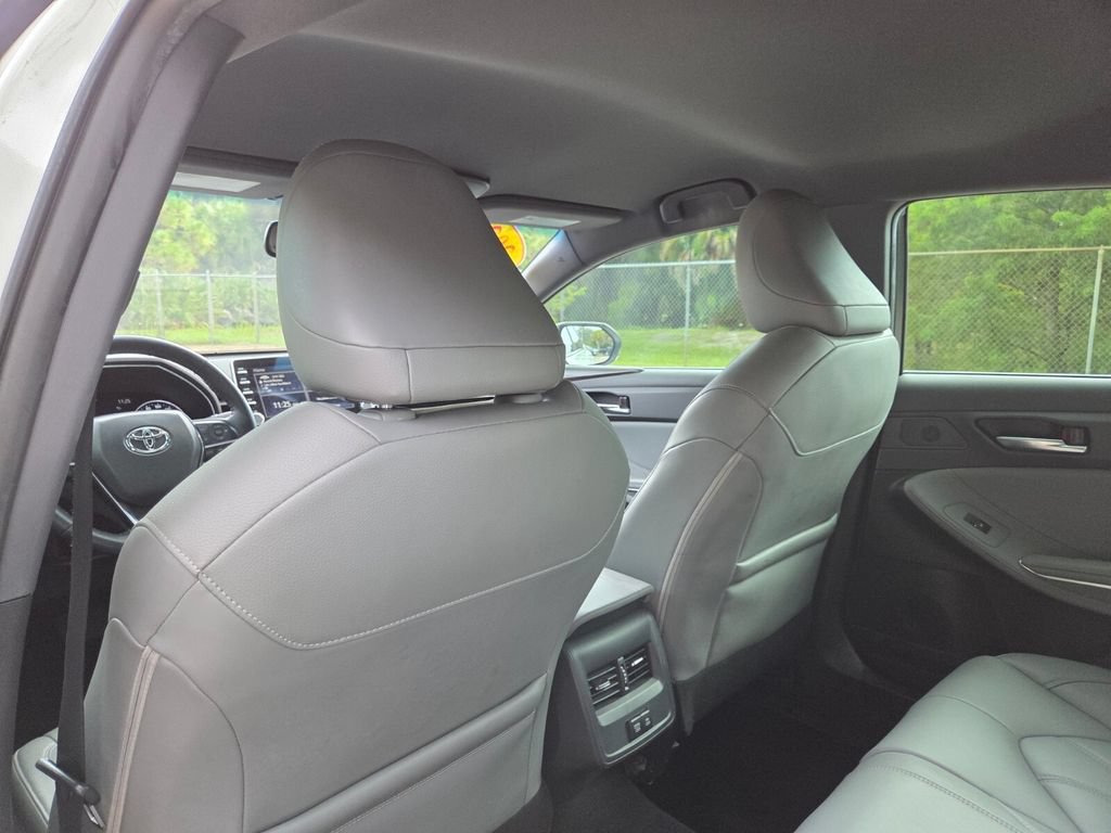 Certified 2021 Toyota Avalon XLE FWD image 22