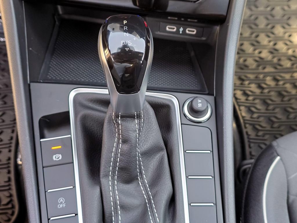 New 2025 Volkswagen Jetta Sport image 16