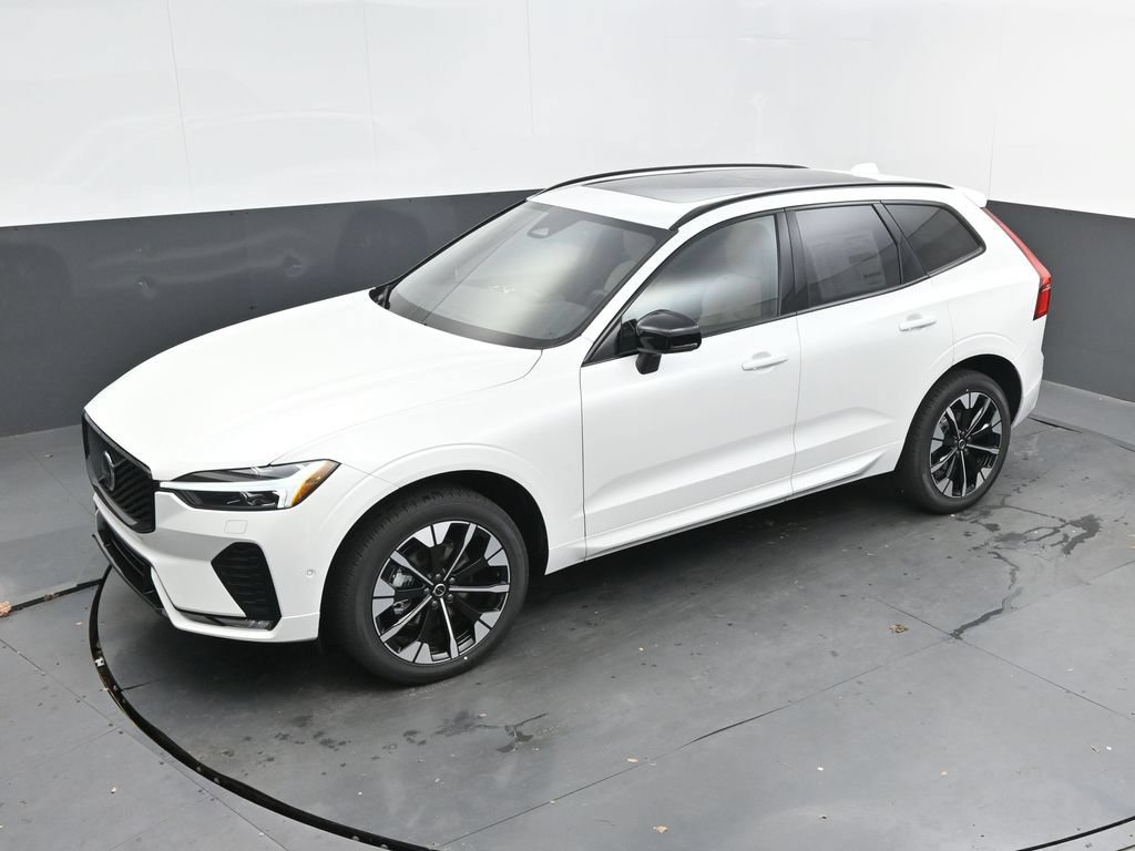 New 2026 Volvo XC60 B5 Plus w/ Protection Package Premier AWD/4WD image 22