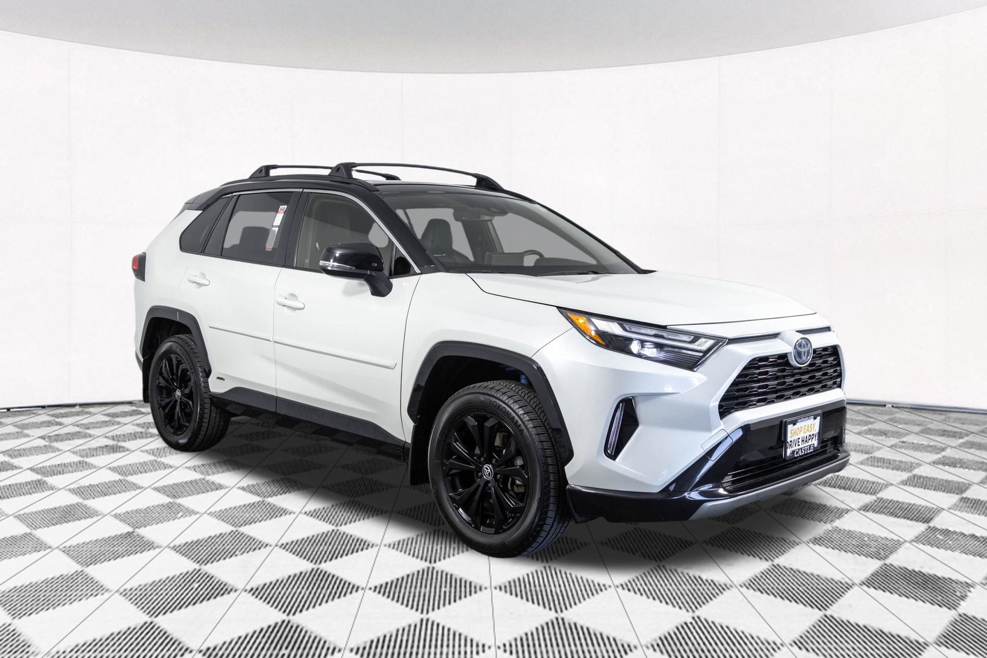 Used 2022 Toyota RAV4 XSE w/ XSE Grade Weather Package AWD/4WD image 22