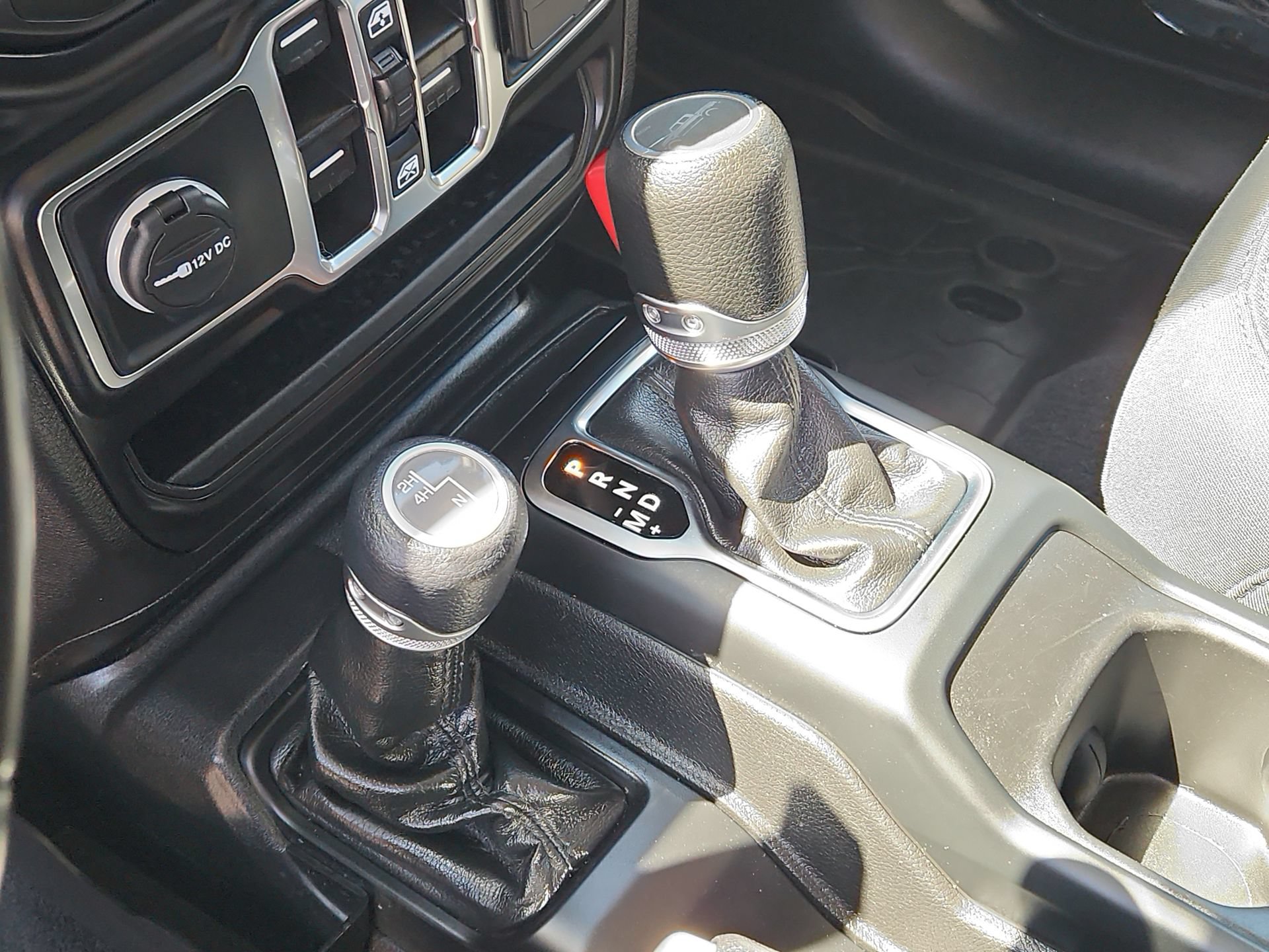 Used 2022 Jeep Gladiator Sport AWD/4WD image 20
