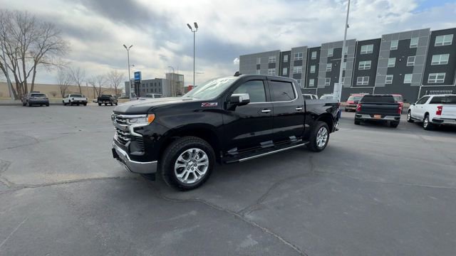 Used 2025 Chevrolet Silverado 1500 LTZ image 4