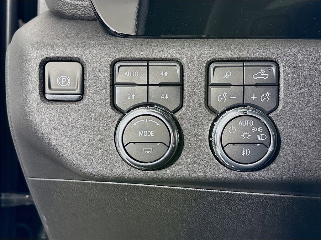 New 2025 GMC Sierra 3500 SLT w/ SLT Convenience Package image 10