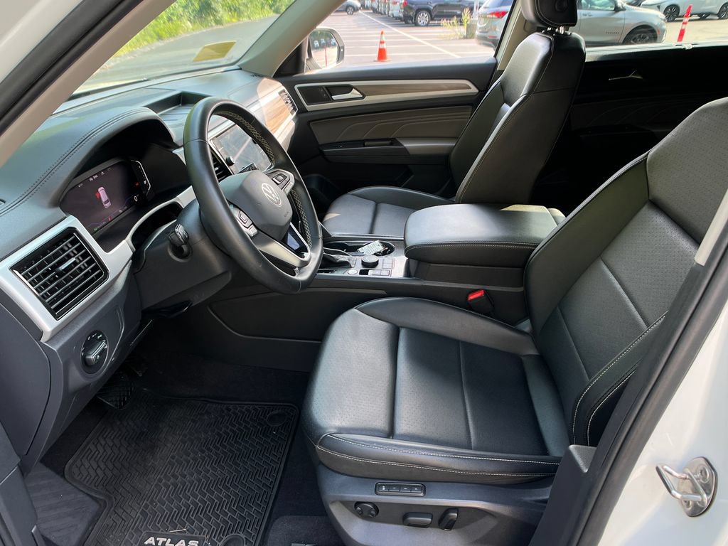 Used 2021 Volkswagen Atlas SEL AWD/4WD image 9