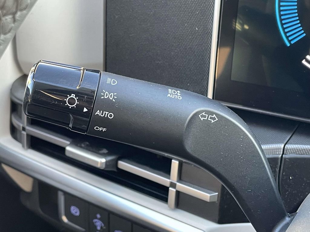 Used 2025 Hyundai Santa Fe SE image 12