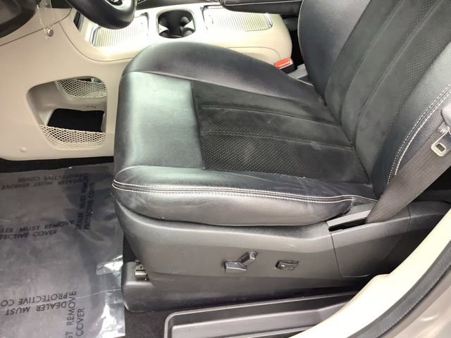 Used 2018 Dodge Grand Caravan SXT FWD image 9