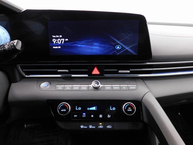 Used 2024 Hyundai Elantra SEL image 42