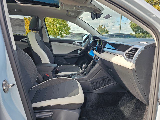 New 2027 Volkswagen Taos SE AWD/4WD image 10