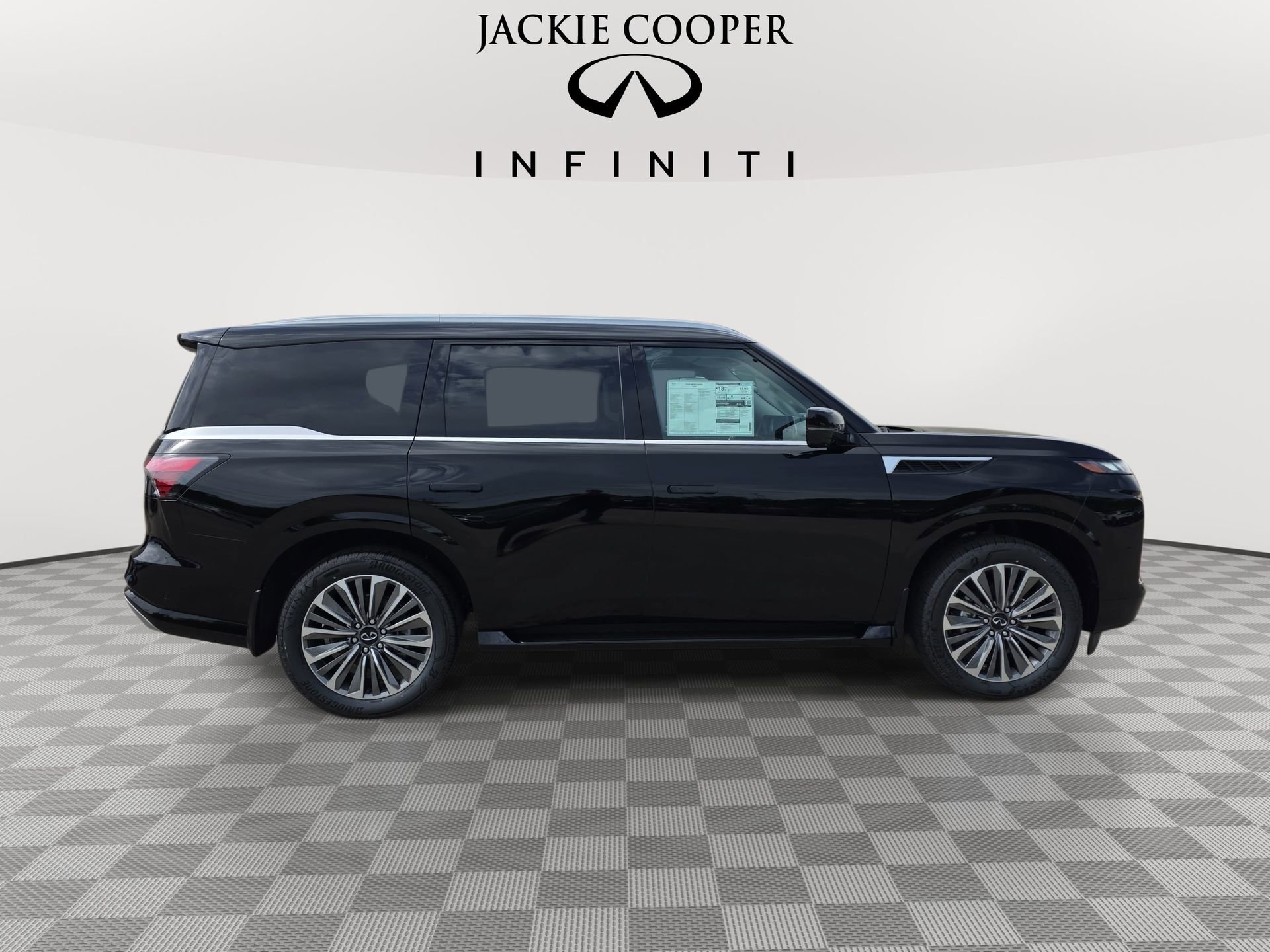 New 2026 INFINITI QX80 Luxe RWD image 4