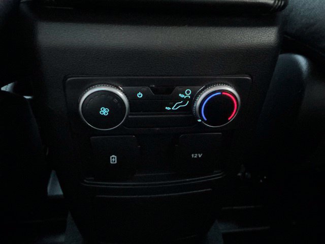 Used 2022 Ford Explorer XLT AWD/4WD image 24