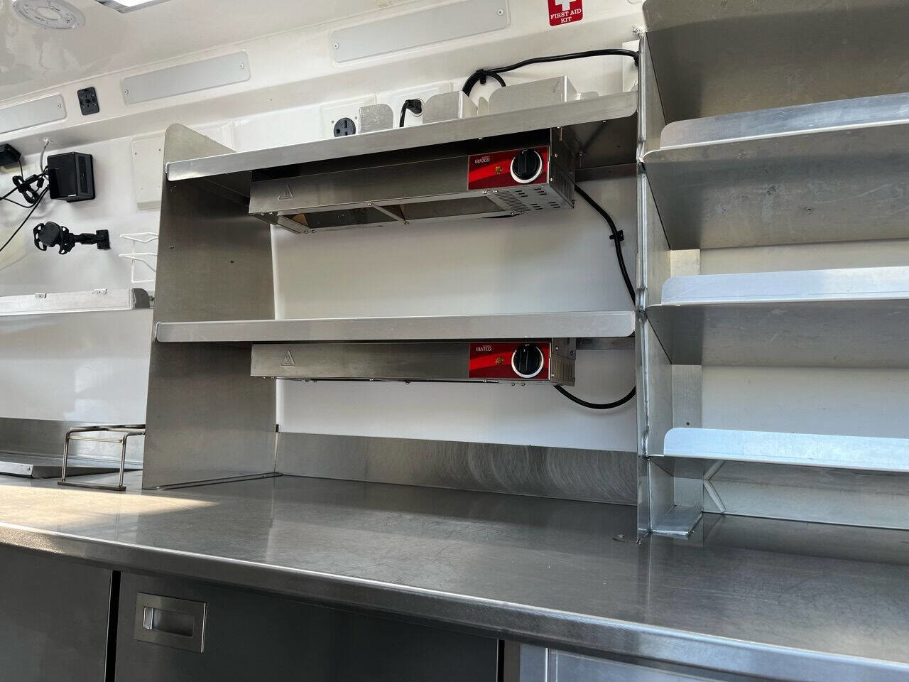 Used 2022 Mercedes-Benz Sprinter 4500 image 43