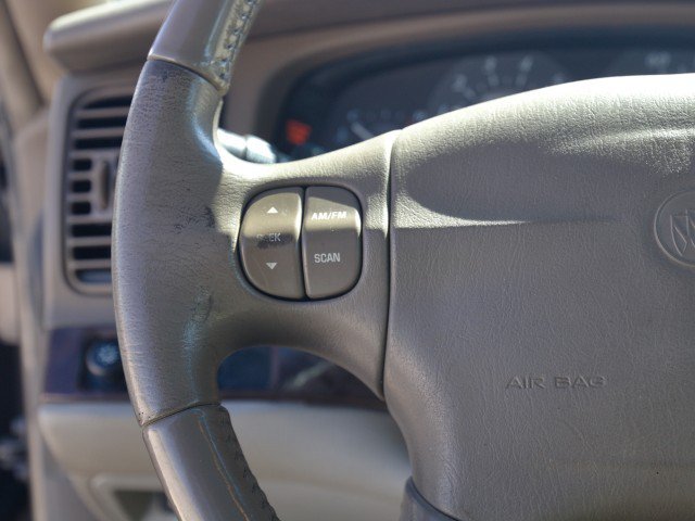 Used 2004 Buick Park Avenue FWD image 16