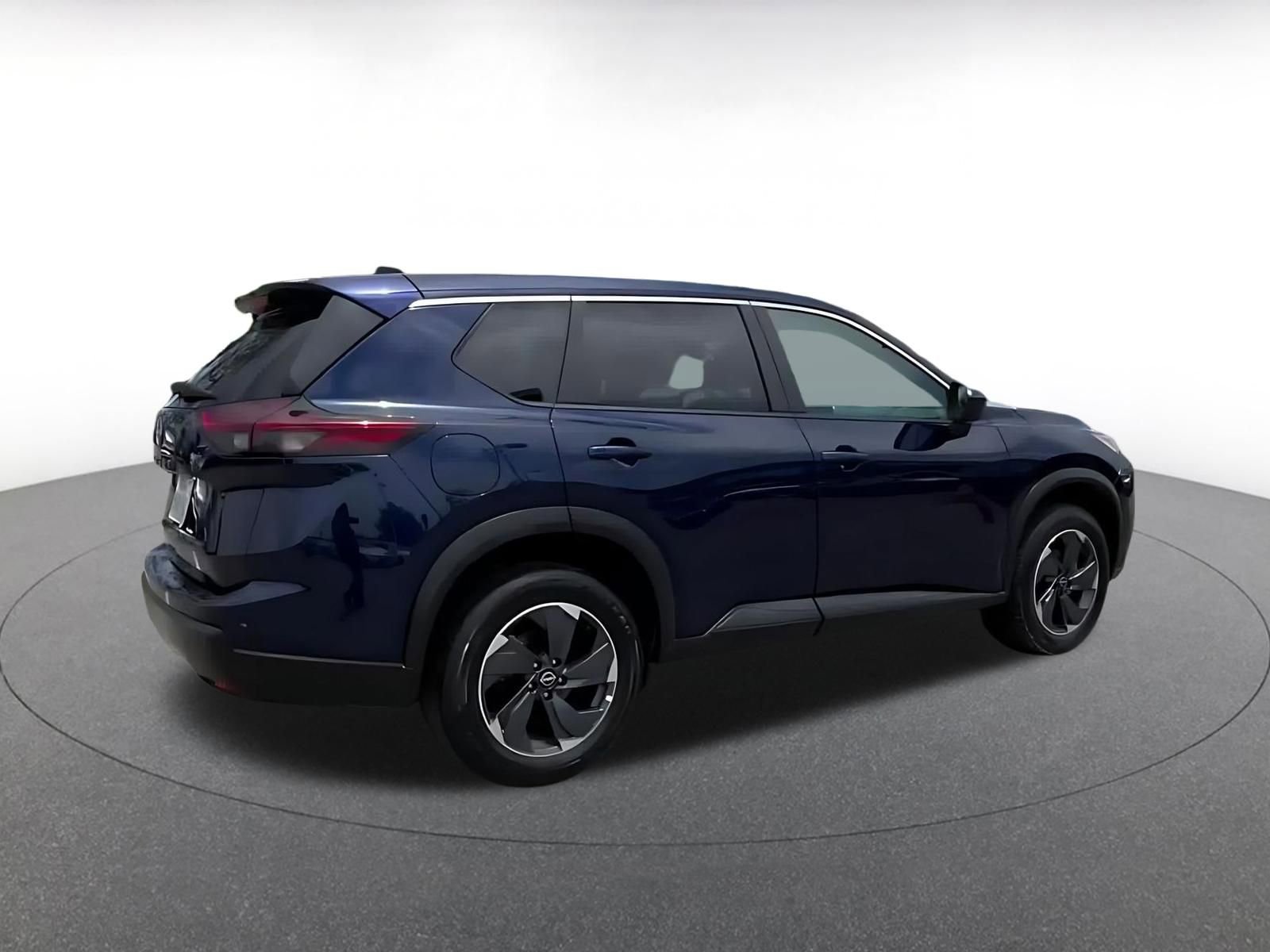 Used 2025 Nissan Rogue SV FWD image 15