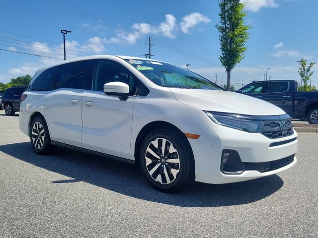 Certified 2025 Honda Odyssey EX-L image 3