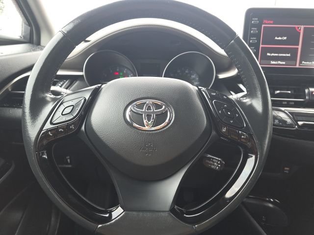 Used 2022 Toyota C-HR Limited FWD image 15