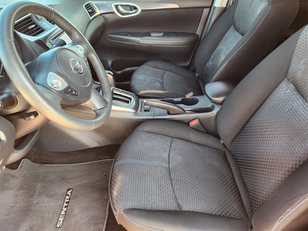 Used 2018 Nissan Sentra SR w/ Technology Package image 13