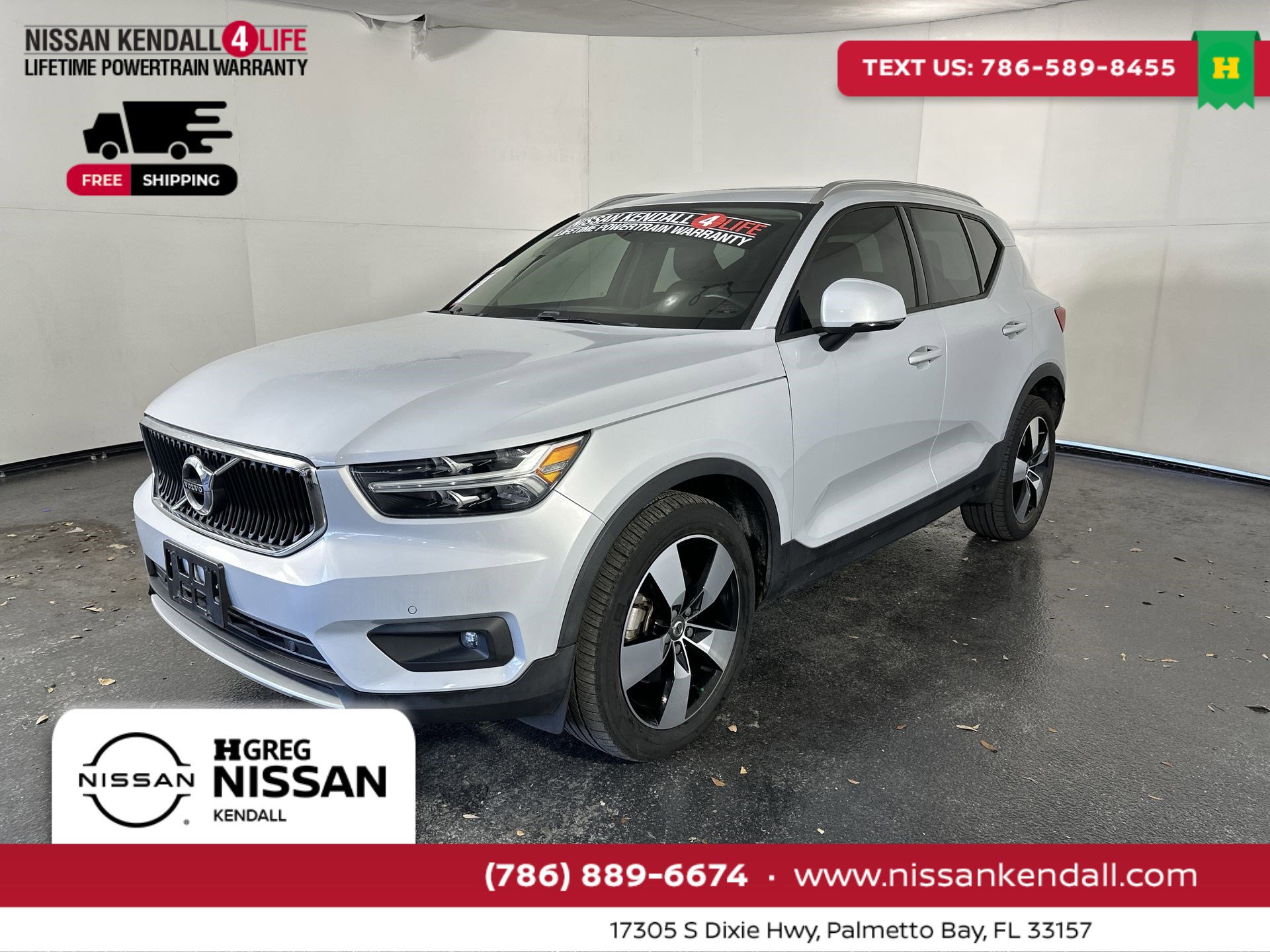 Used 2021 Volvo XC40 T4 Momentum w/ Protection Package Premier image 6